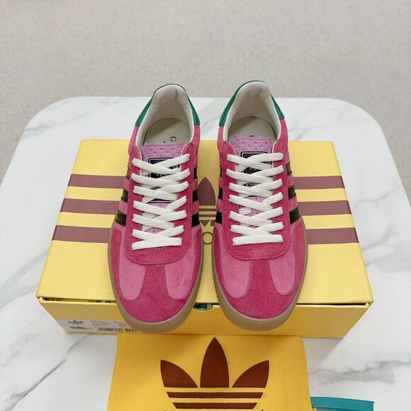 Stylish Pink Suede Women´s Combat & Moto Boots